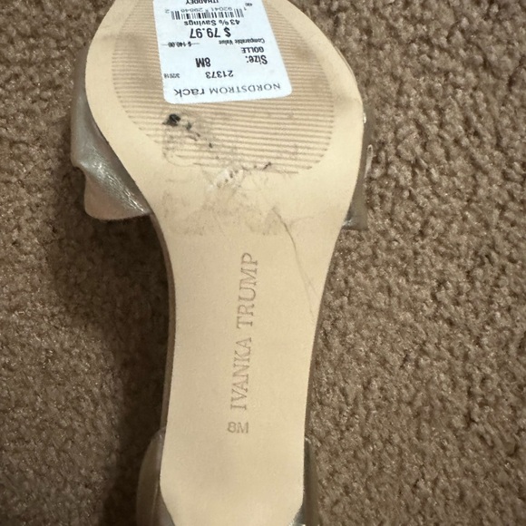 Ivanka Trump size 8 Gold heels - Picture 3 of 4